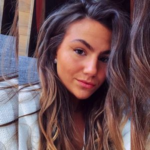 Meet your Posher, Sophia